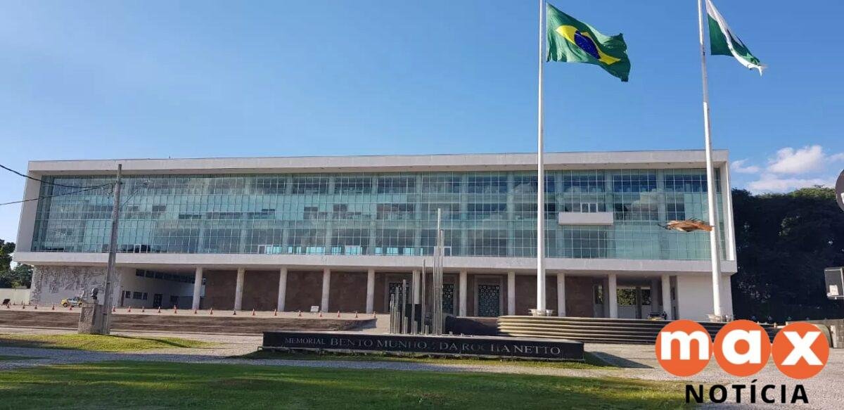 Candidatos ao governo do Paraná cumprem agendas com debate e reuniões com sindicatos
