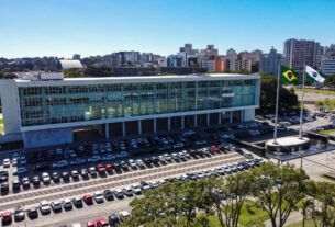 Candidatos ao governo do Paraná dão entrevistas e se reúnem com lideranças