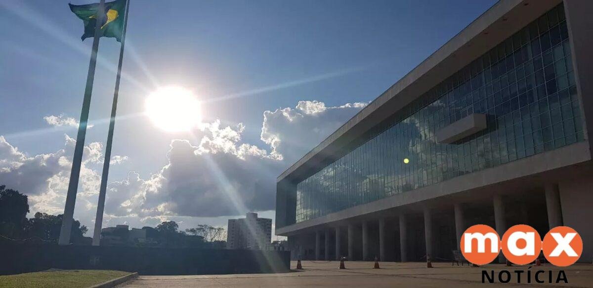 Candidatos ao governo do Paraná gravam para horário eleitoral e se reúnem com lideranças