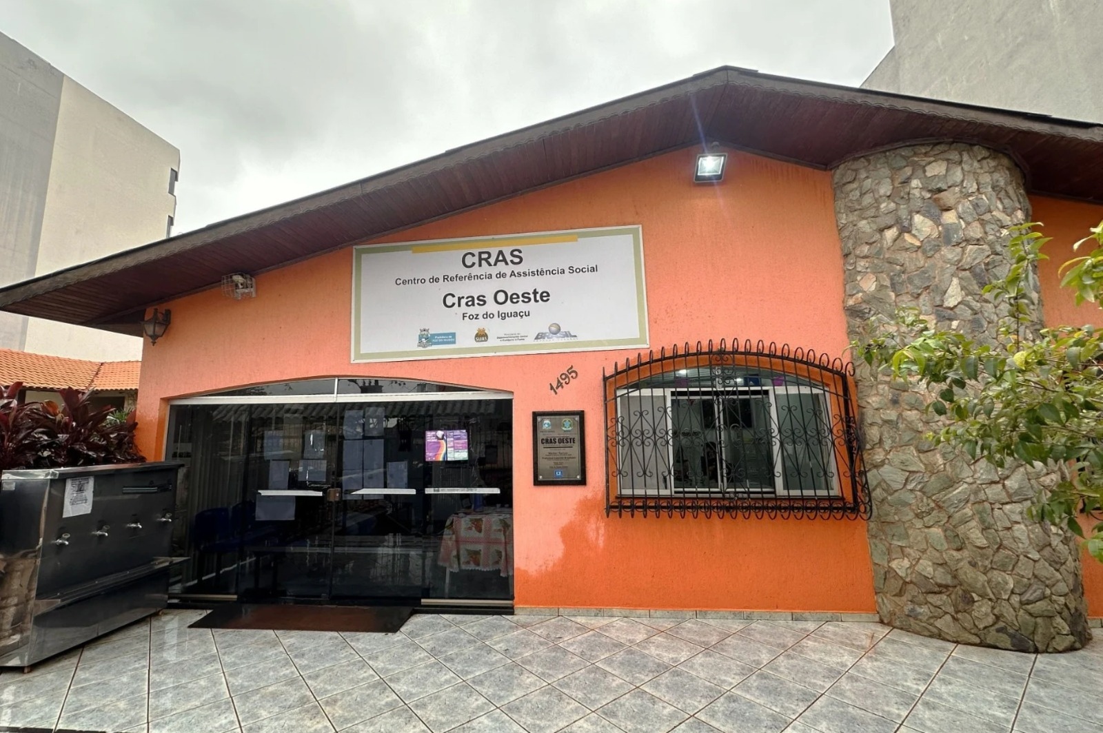 Câmara questiona filas, estrutura e atendimento nos CRAS de Foz