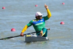 Isaquias Queiroz é campeão mundial no C1 500m na Polônia
