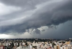 Paraná recebe alerta de tempestades com trovoadas; veja previsão do tempo