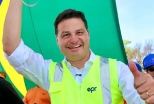 Sandro Alex cita 1,8 mil km de duplicações, mas obras ainda estão longe de ser concluídas
