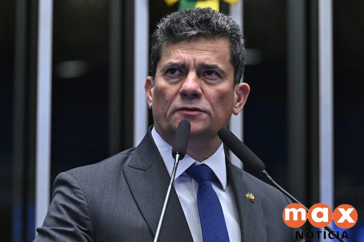 Eleições 2026 no PR: Sergio Moro participa de celebrações religiosas