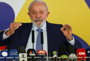 Lula diz que Trump quer “acabar com o Pix” e promete defender sistema