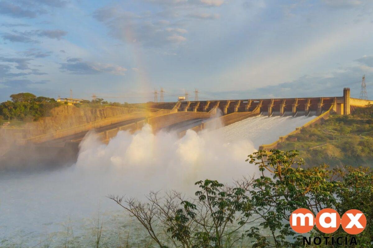 VÍDEO: Itaipu abre vertedouro pela 3ª vez no ano para controlar nível do reservatório