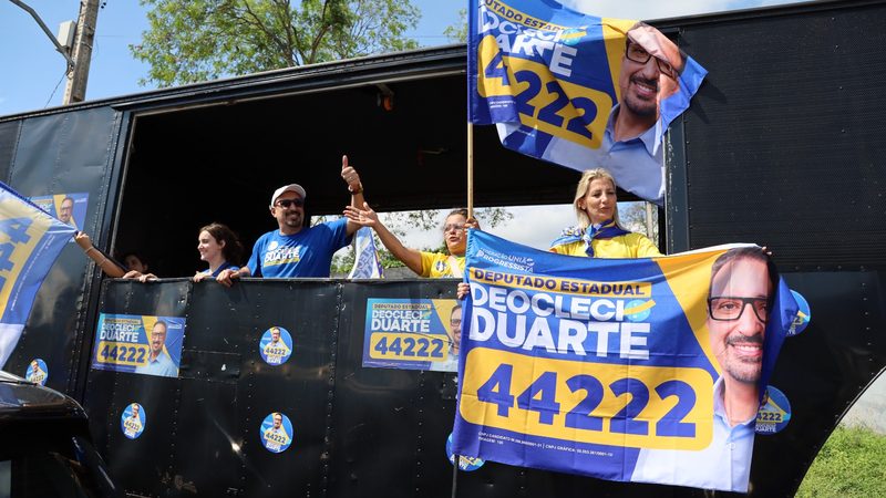 Deoclecio Duarte encerra campanha com grande carreata e clima de entusiasmo
