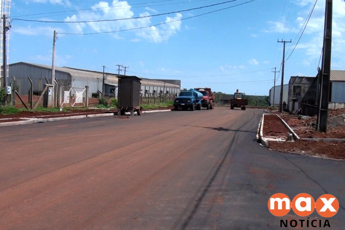 Parque Industrial de Matelândia atinge 45% de obras no asfalto