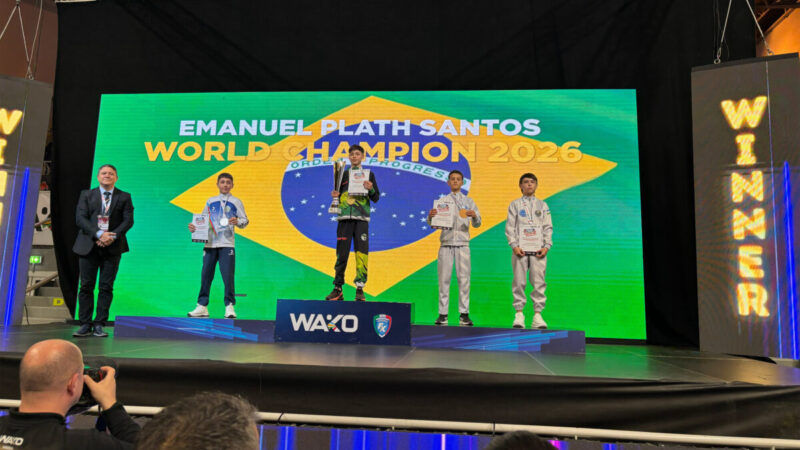 Atleta paranaense de 13 anos ganha ouro inédito no Mundial