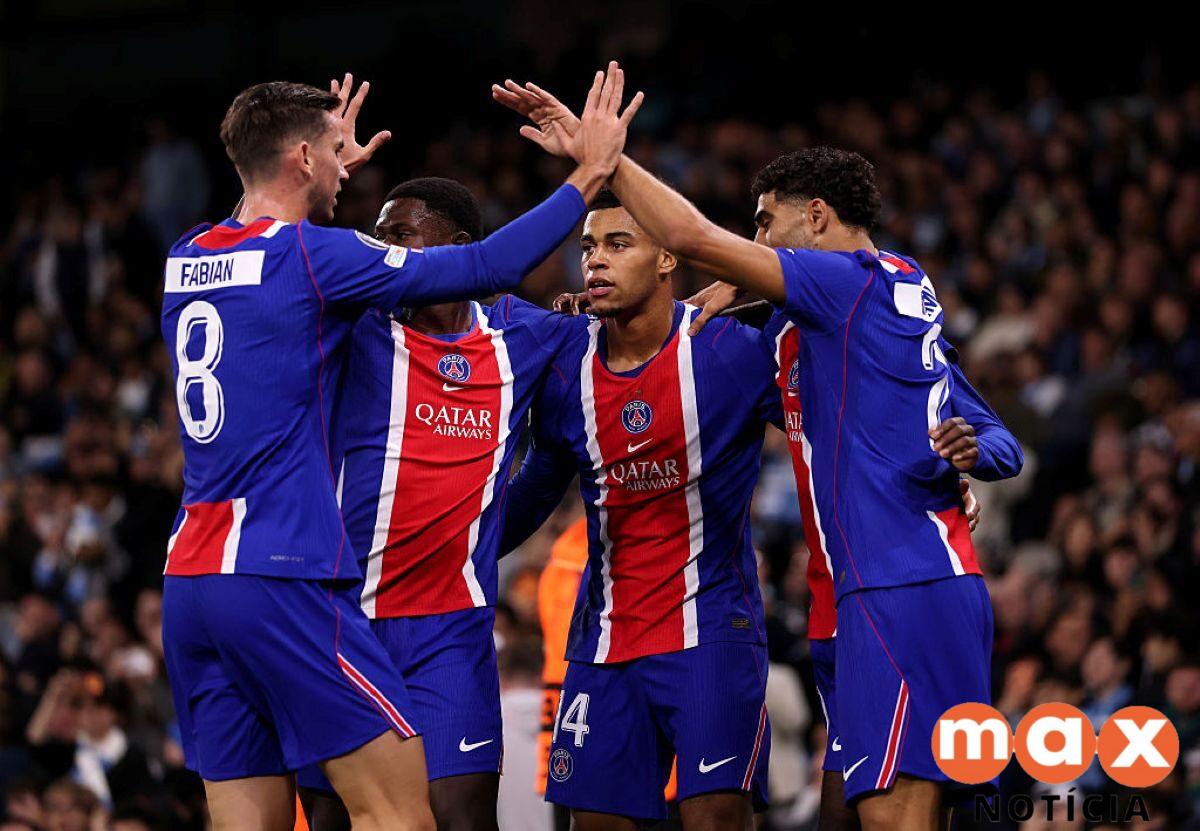 PSG bate Flamengo e leva prêmio de melhor clube no Bola de Ouro