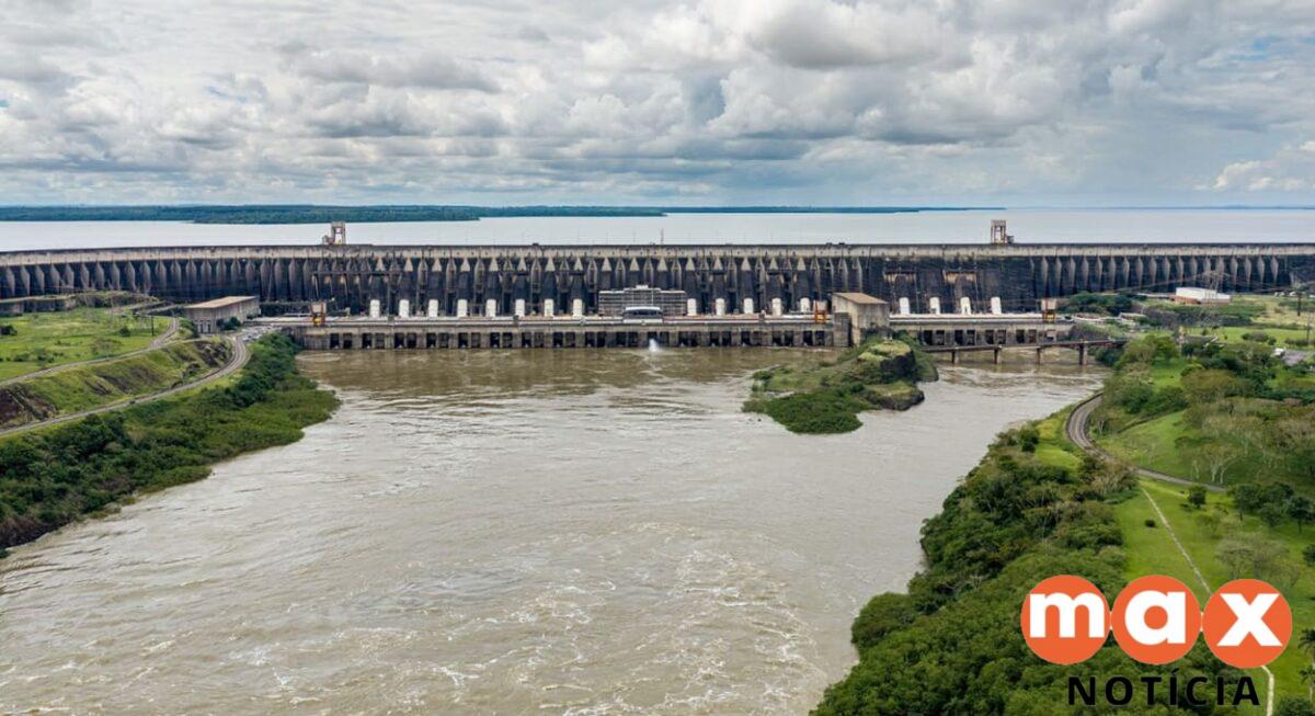 Itaipu reabre vertedouro após alta no Rio Paraná