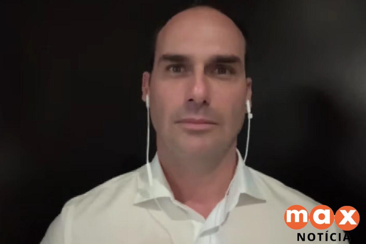 Eduardo Bolsonaro fala em fuzileiros e alerta sobre Flávio