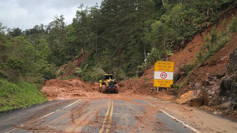 Rodovias do Paraná seguem sob alerta após temporais