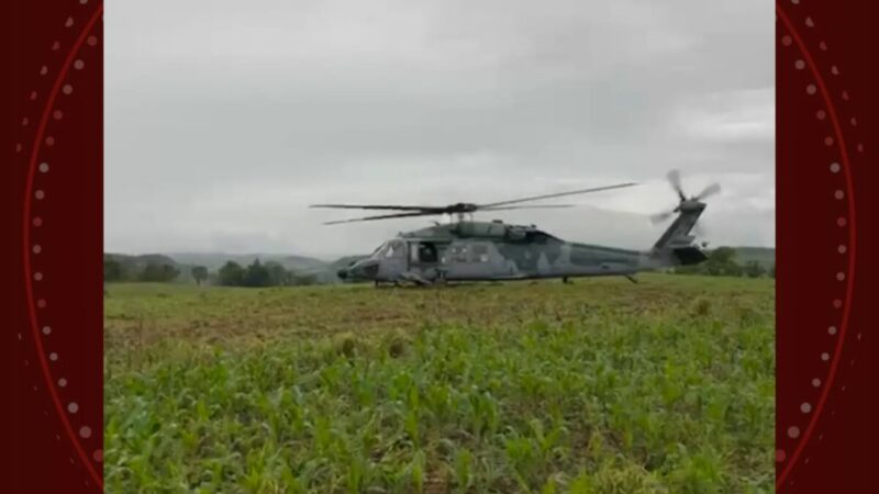 Helicóptero da FAB faz pouso de emergência em milharal no PR