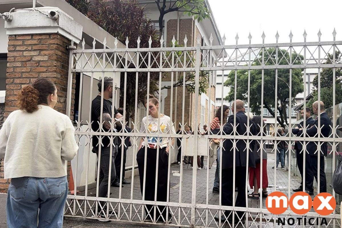 Votação até 19h gera dúvidas em mesários de São Paulo