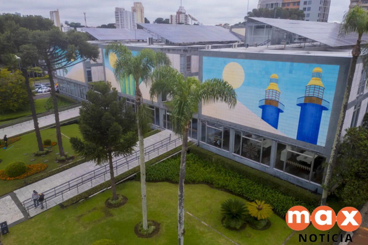Dia do Servidor em Curitiba: veja o que abre e fecha no feriado