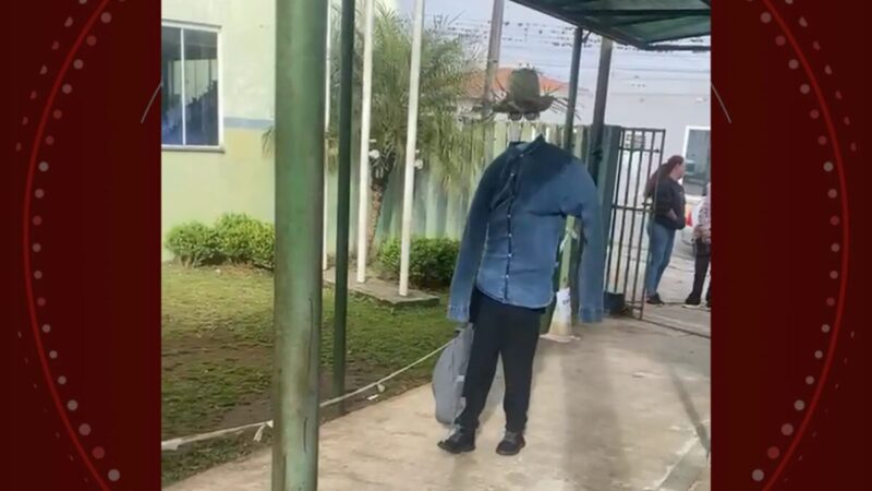 Menino vira homem-invisível em escola do PR e vídeo viraliza